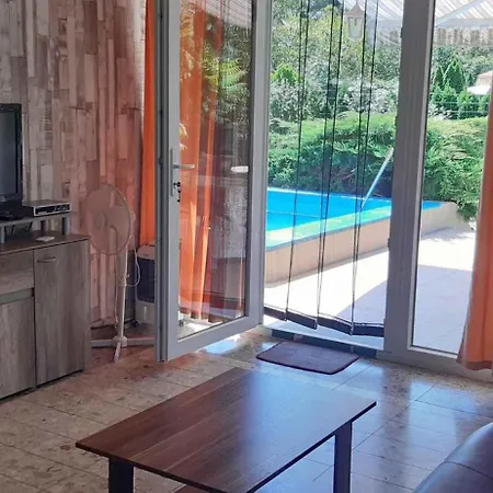 In - Balaton 53215 *