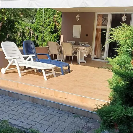 Feriehus In - Balaton 53215 Siófok
