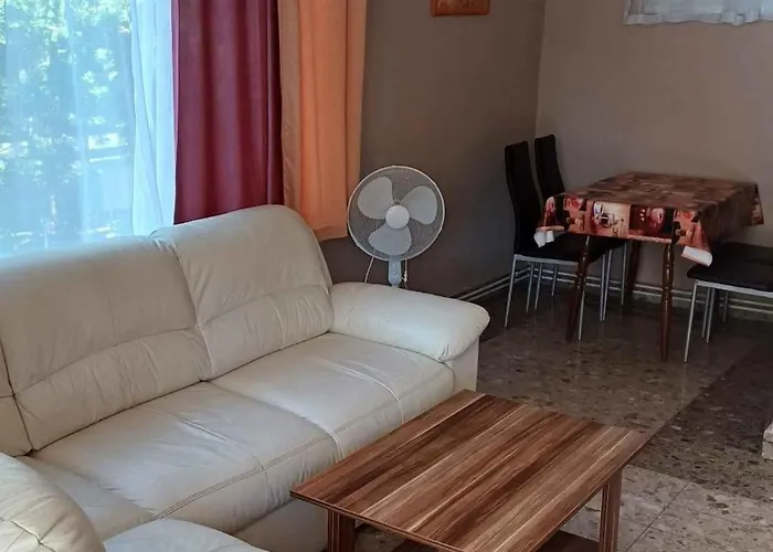 In - Balaton 53215 שיופוק