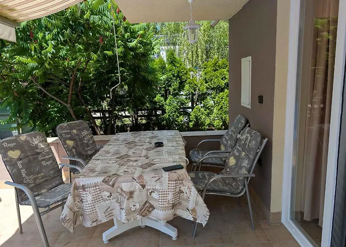 בית נופש In - Balaton 53215 *